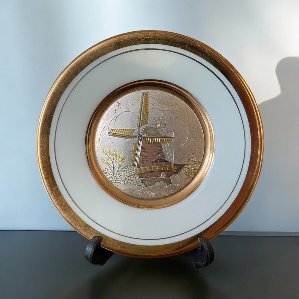 The Art of Chokin small decorative plate